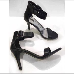 Shoes - New Heels! π Shoes - New Heels! π
